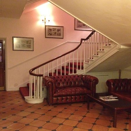 The Royal Victoria & Bull Hotel Rochester  Bagian luar foto
